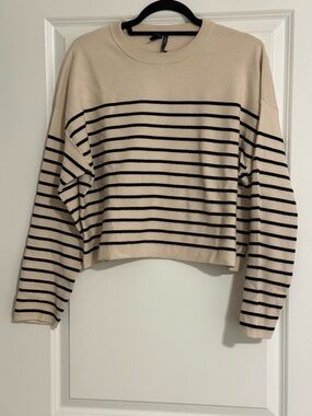 ICONE Cream and Black Ribbed Knit Sweater